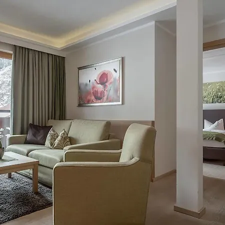 호텔 Wellness & Relax Milderer Hof 4*