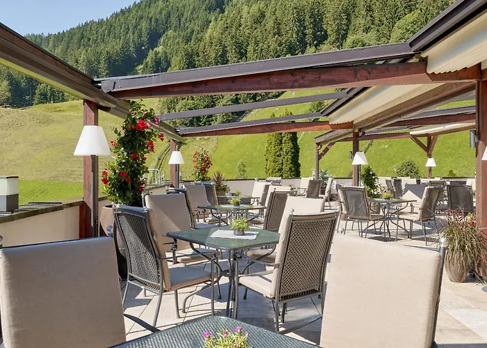 Hotel Wellness & Relax Hotel Milderer Hof 4*