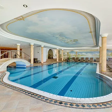 Wellness & Relax Milderer Hof Szálloda Neustift im Stubaital