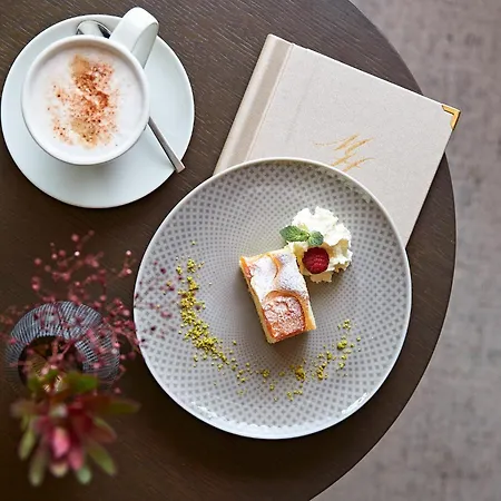 Wellness & Relax Milderer Hof Szálloda 4*