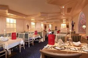 Wellness & Relax Milderer Hof Отель Нойштифт-им-Штубайталь